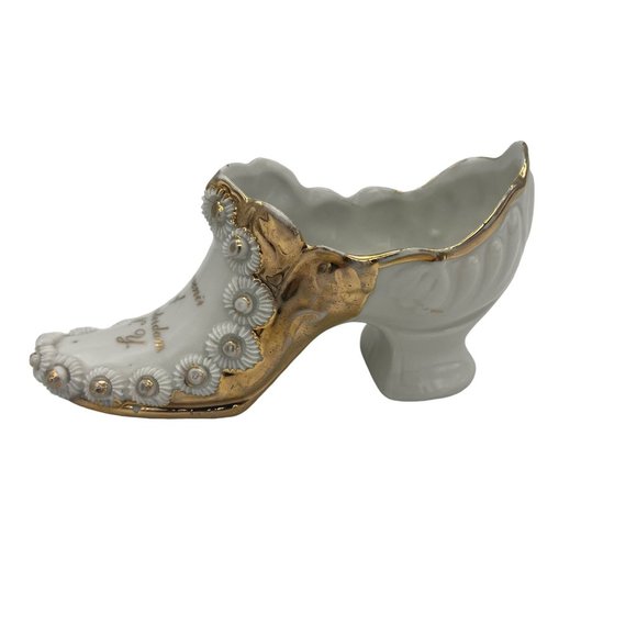Vintage Porcelain Souvenir Shoe from Amsterdam New York White Gold Trim 6" Long - Picture 3 of 6